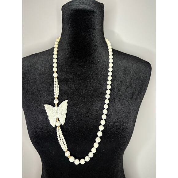 Natural White  Howlite Quartz Beaded Butterfly Necklace - Picture 5 of 5